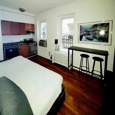 Upper East Side 2 Bedrooms Gem